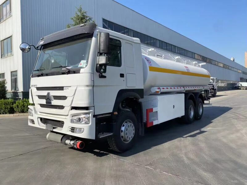 40000 Litre Fuel Tank Truck Truck Fuel Tank Size Jet Fuel Truck for Sale with HOWO 6X4 chassis – Image 6